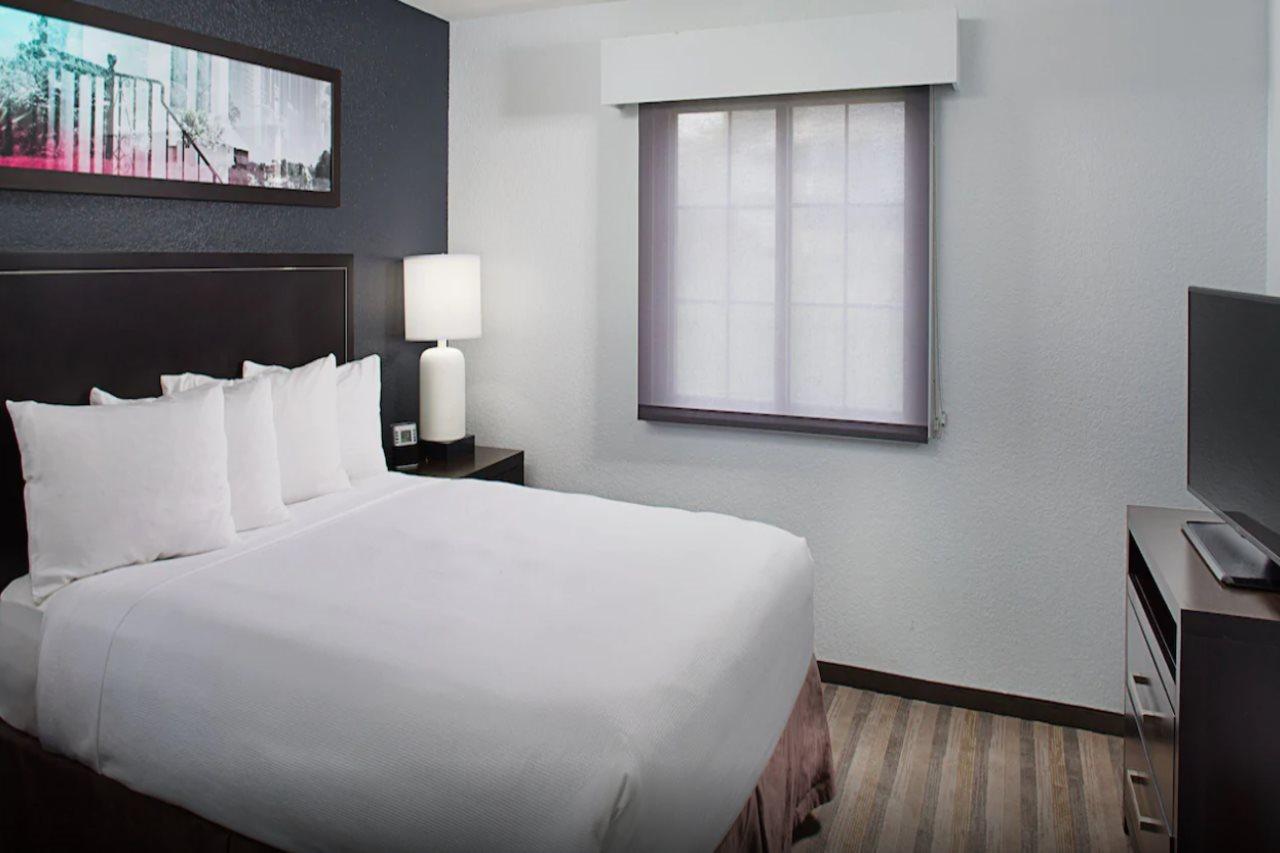 Hotel Hyatt House Lax Manhattan